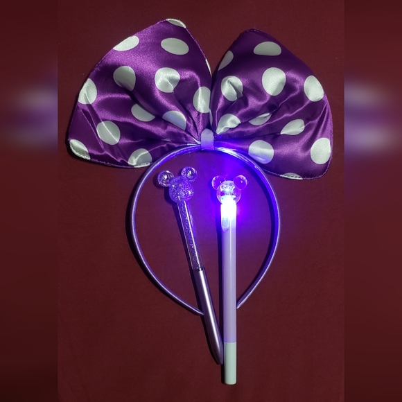 🆕️💜Purple Disney Bundle: Bow Headband, Light up Mickey Pen, Sparkle Mickey Pen - Picture 1 of 3